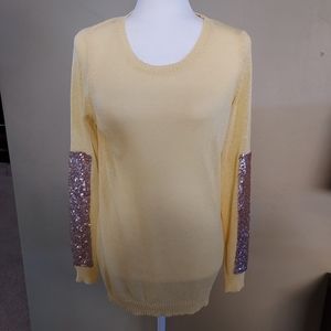 Knit sweater with sequins